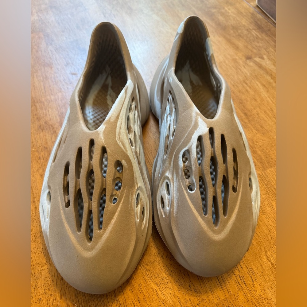 Dupe foam runners
